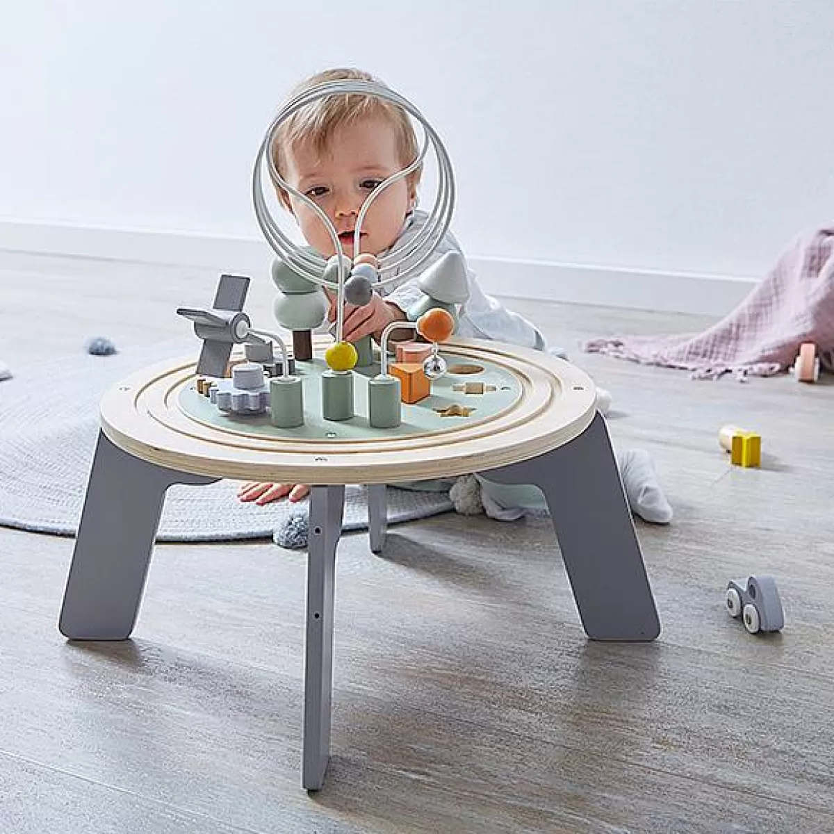 Janod Table d'Éveil Bois Sweet Cocoon S - Jeu d'Épanouissement en Hêtre Massif avec Promo Exclusif